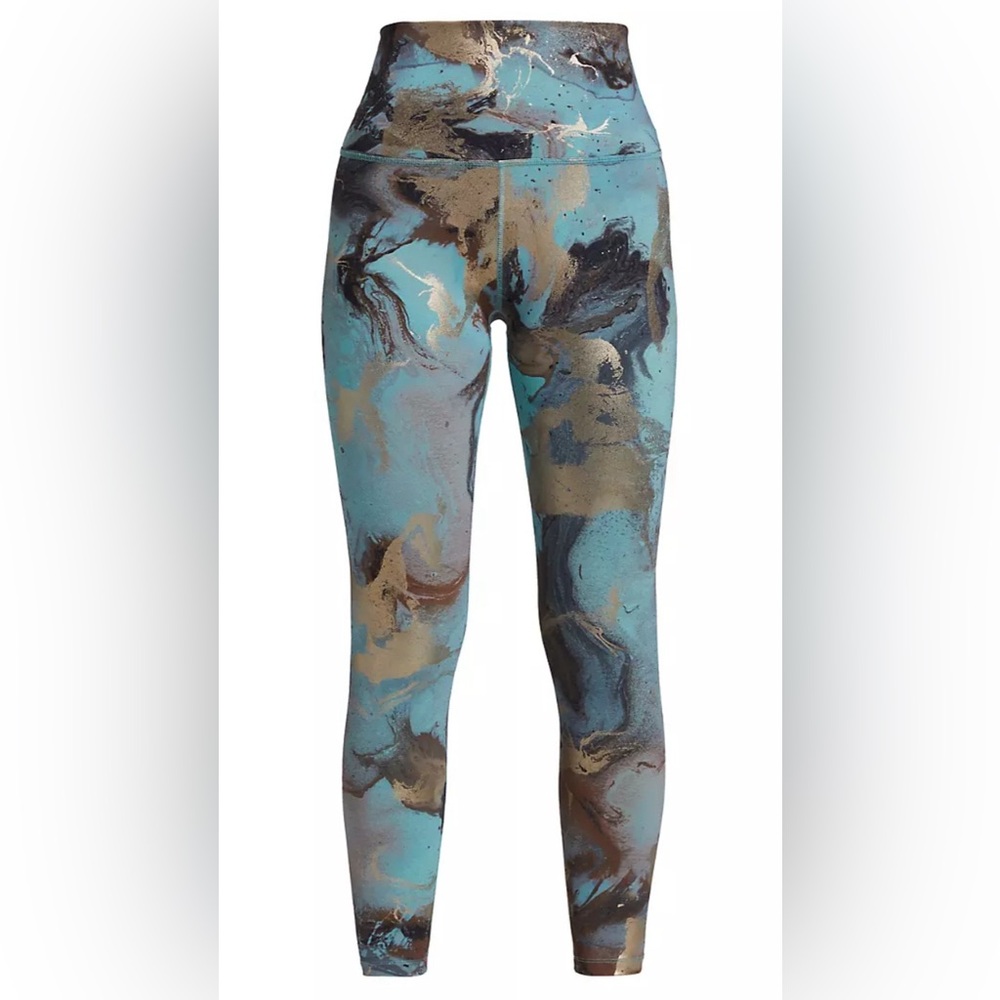 NWT beyond yoga legging capris size small